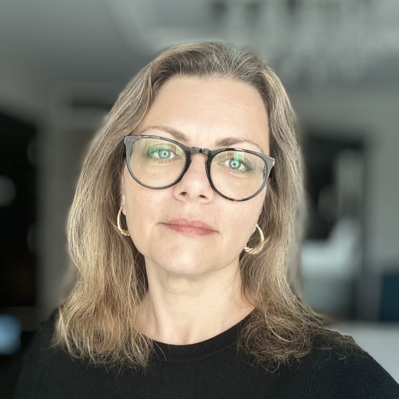 Zinette Ezra, Sr. Director, Product Management, DI, Cloudera